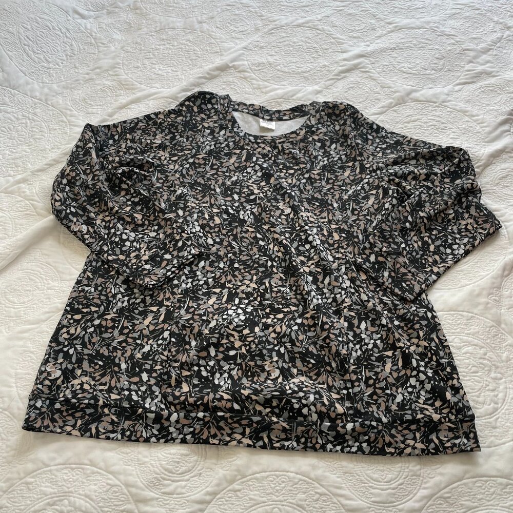 Blair XL Long sleeve center pocket top with side seam printed kangaroo pocket